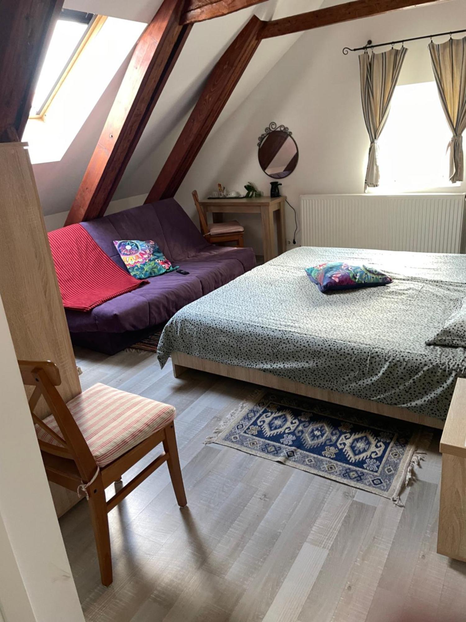Blue House Hotel Brasov Ngoại thất bức ảnh