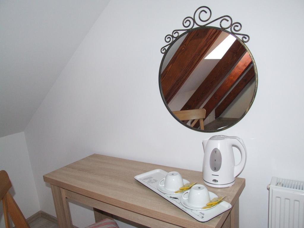 Blue House Hotel Brasov Ngoại thất bức ảnh
