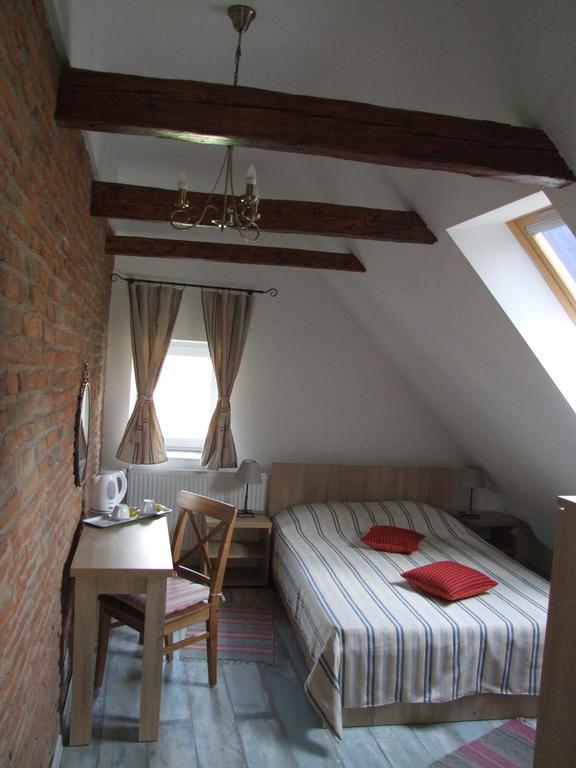 Blue House Hotel Brasov Ngoại thất bức ảnh