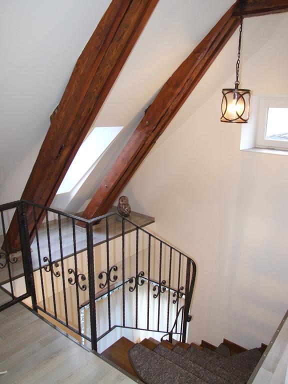 Blue House Hotel Brasov Ngoại thất bức ảnh