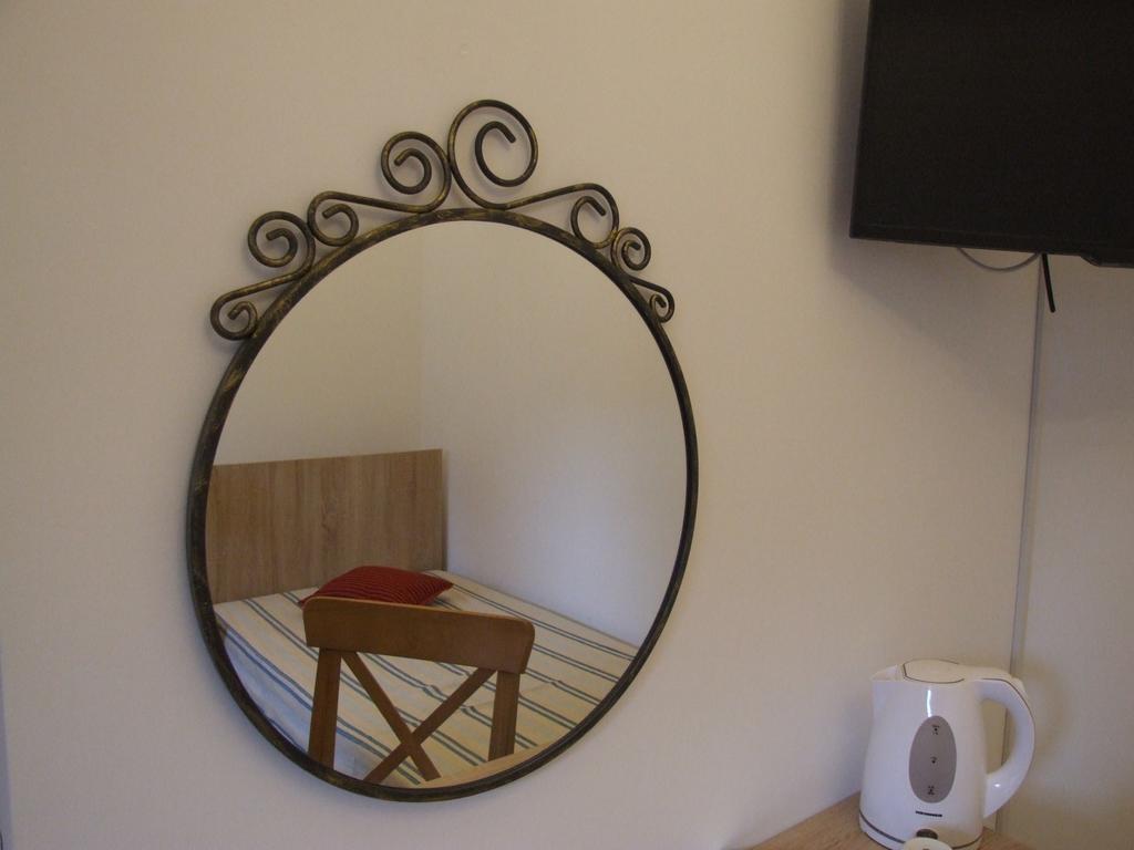 Blue House Hotel Brasov Ngoại thất bức ảnh