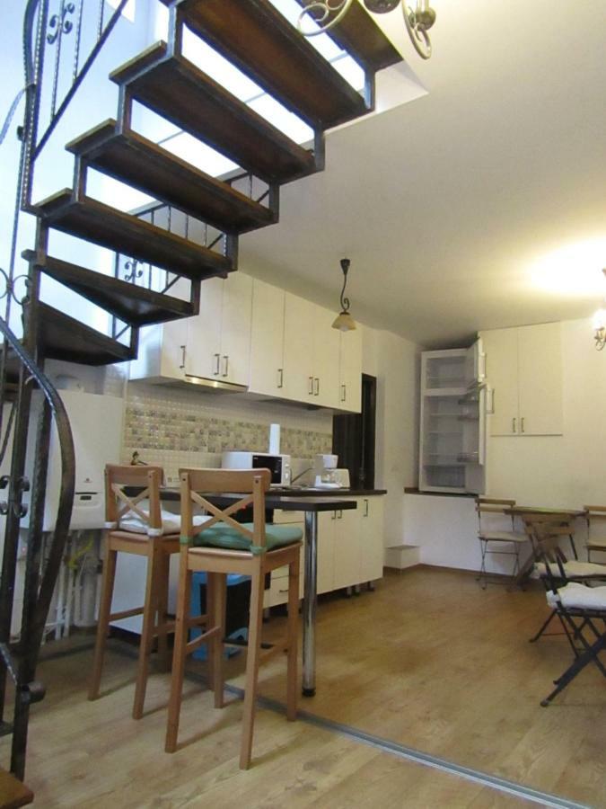 Blue House Hotel Brasov Ngoại thất bức ảnh
