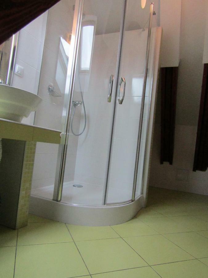 Blue House Hotel Brasov Ngoại thất bức ảnh